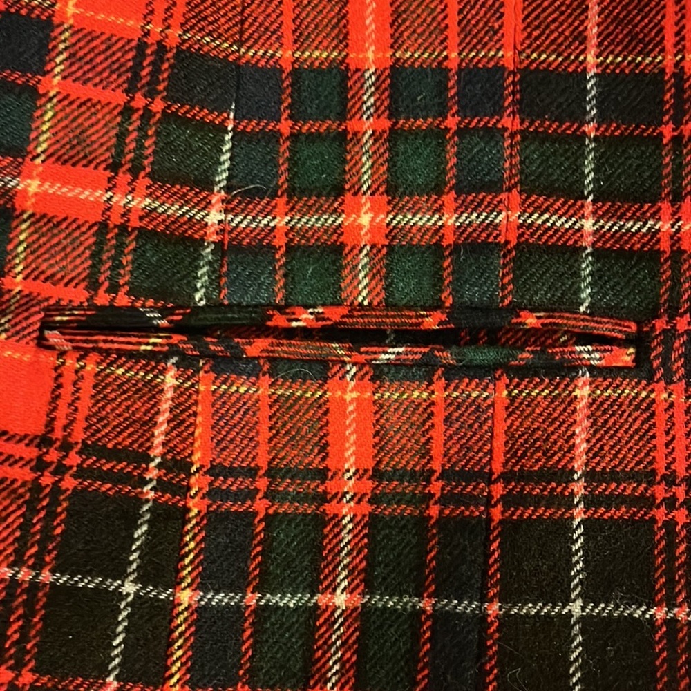 Woman’s Pendleton Woolen Mills Red Plaid Blazer‎ - Picture 5 of 6